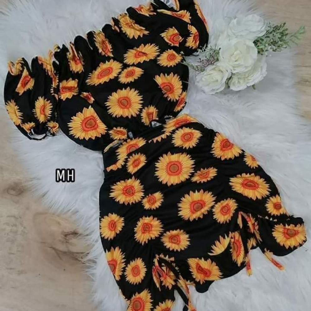 Sets - Picture 2 of 2